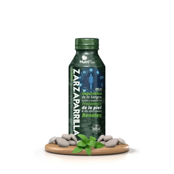 Botella de zarzaparrilla jarabe para problemas de piel y riñones en tienda naturista.